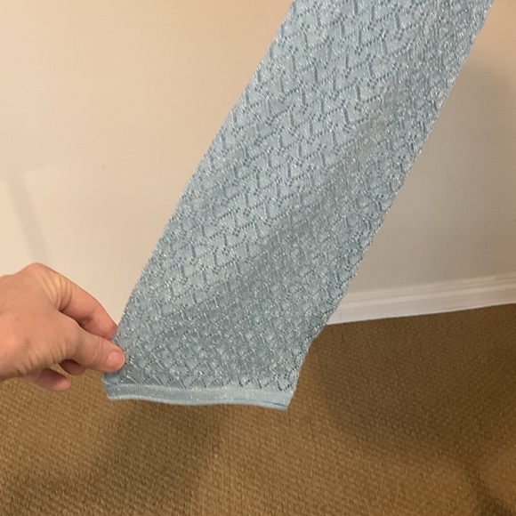 AMISU Metallic Silver and Baby Blue Sweater NWT - Picture 7 of 13